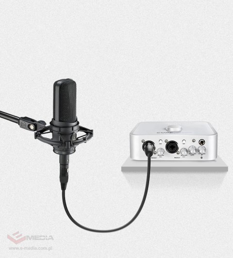 Kabel Ugreen AV130 66719 audio XLR (żeński) - XLR (męski) do mikrofonu / wzmacniacza 5m - czarny