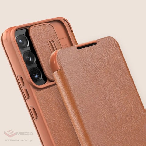 Nillkin Qin Leather Pro Case etui do Samsung Galaxy S22+ (S22 Plus) osłona na aparat kabura pokrowiec obudowa z klapką brązowy