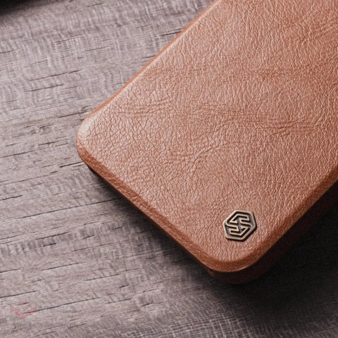 Nillkin Qin Leather Pro Case etui Samsung Galaxy S23+ pokrowiec z klapką osłona na aparat brązowe