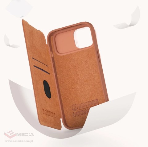 Skórzane etui z klapką Nillkin Qin Pro Leather do iPhone 15 z osłoną aparatu - czarne