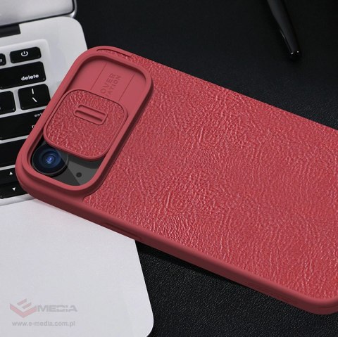 Skórzane etui z klapką Nillkin Qin Pro Leather do iPhone 15 z osłoną aparatu - czarne