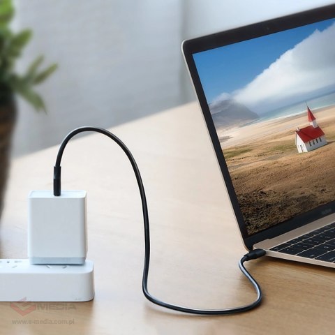Kabel Ugreen US286 USB-C - USB-C 3A 480Mb/s 3m - czarny