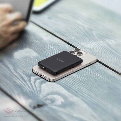 Powerbank Tech-Protect LifeMag PB10 z MagSafe 5000mAh 15W port USB-C - czarny + kabel USB-C