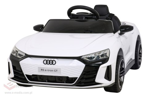 Audi RS E-Tron GT na akumulator Biały + Pilot + Napęd 4x4 + Radio MP3 + LED + EVA