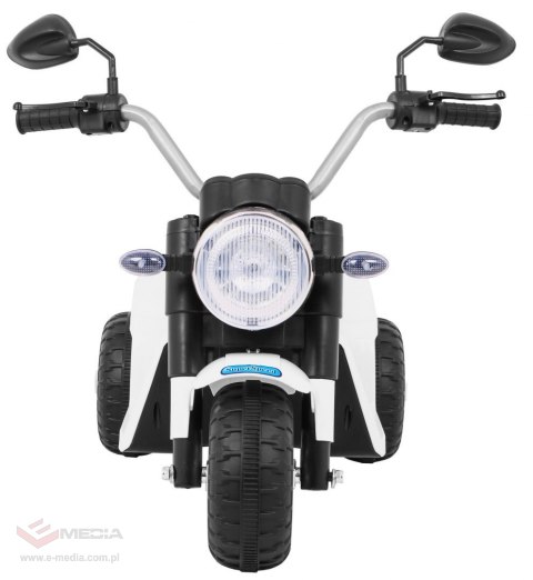 Motorek MiniBike na akumulator dla dzieci Biały + Dźwięki + Światła LED + Ekoskóra