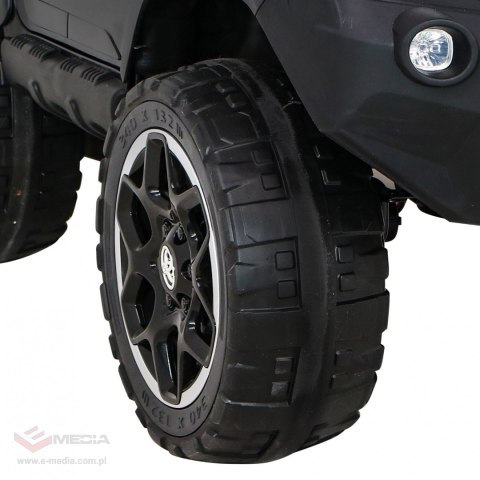 Pojazd Pickup Toyota Hilux Czarna