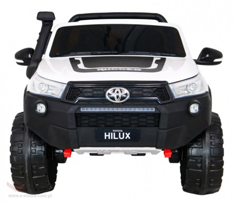 Pojazd Toyota Hilux Biała