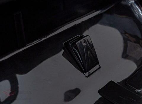 Auto terenowe OFF-ROAD 3.0 dla dzieci Czarny + Pilot + Wolny Start + Pasy + Audio LED