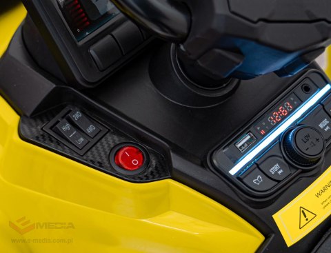 Quad Can Am Outlander ATV z Pilotem Żółty