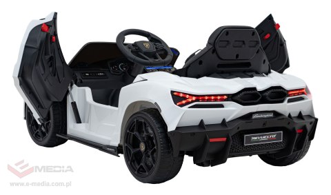 Pojazd Lamborghini Revuelto Białe