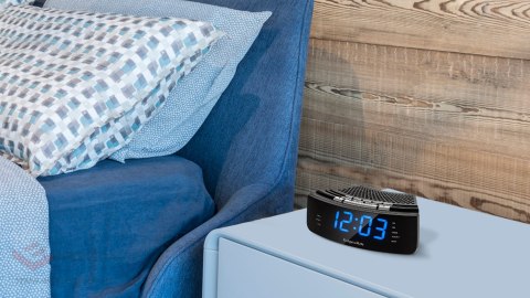 Radiobudzik Kruger&Matz KM 813