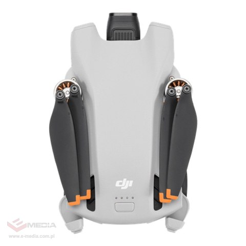 Dron DJI Mini 3 Fly More Combo (DJI RC)