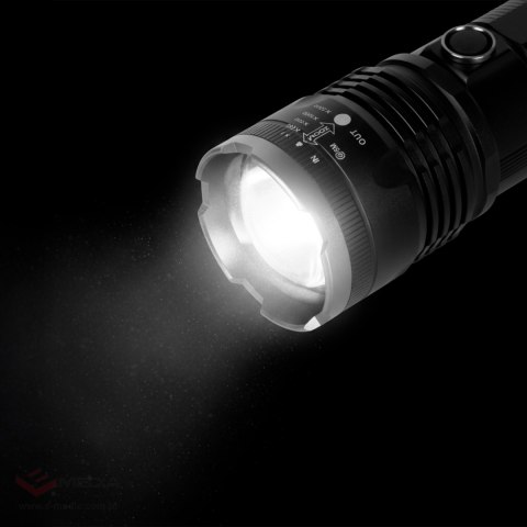 Latarka akumulatorowa dużej mocy (20W)