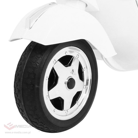 Skuter Vespa elektryczny dla dzieci Biały + Kółka pomocnicze + Audio + Ekoskóra + EVA + Wolny Start