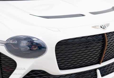 Autko Bentley Bacalar na akumulator dla dzieci Biały + Pilot + EVA + Wolny Start + Audio LED