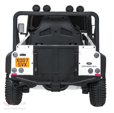 Pojazd Land Rover Defender 110 SVX Concept Biały