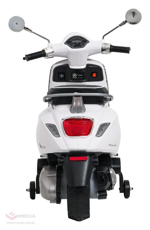 Pojazd Skuter Vespa ROMA Biały motorek dla dziecka
