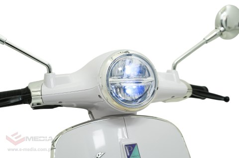 Pojazd Skuter Vespa ROMA Biały motorek dla dziecka
