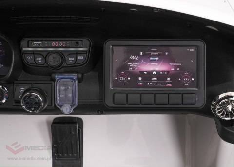 Pojazd Mercedes Benz GT63 AMG Biały