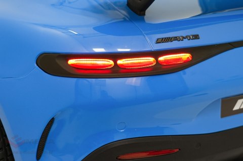 Pojazd Mercedes Benz GT63 AMG Niebieski