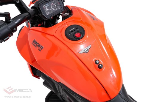 Pojazd Motor Ducati Diavel x Bentley Pomarańczowy