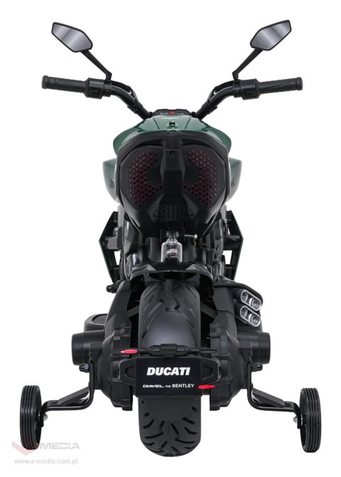 Pojazd Motor Ducati Diavel x Bentley Zielony
