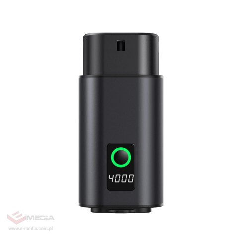 Adapter V2L Type 2 - Schuko 3500W z wyświetlaczem mocy i etui - czarny