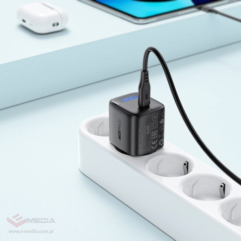 Ładowarka sieciowa Acefast A113 GaN PD 20W USB-C z wyświetlaczem z kablem USB-C - czarna