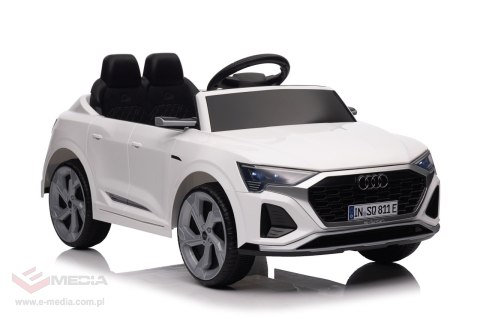 Pojazd Audi SQ8 Biały
