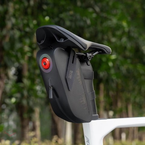Torba rowerowa Rockbros AS-078-1 podsiodłowa z inteligentną lampką tylną 0,8 l - czarna