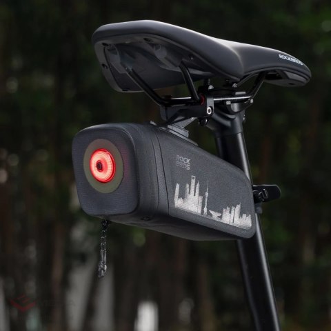 Torba rowerowa Rockbros AS-141 podsiodłowa lekka z inteligentną lampką tylną - czarna