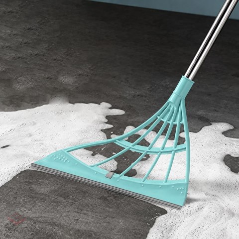 Magiczna Szczotka Zmiotka Gumowa Silikonowa ze Ściągaczką Magicbroom 84 cm