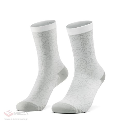Skarpetki kolarskie Rockbros 490025001 ROAD TO SKY 43-46 cm - białe