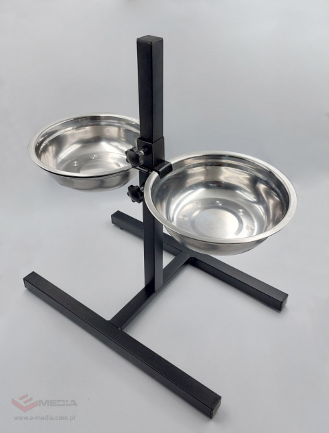 Double bowl, bowls for feeding dogs on a stand