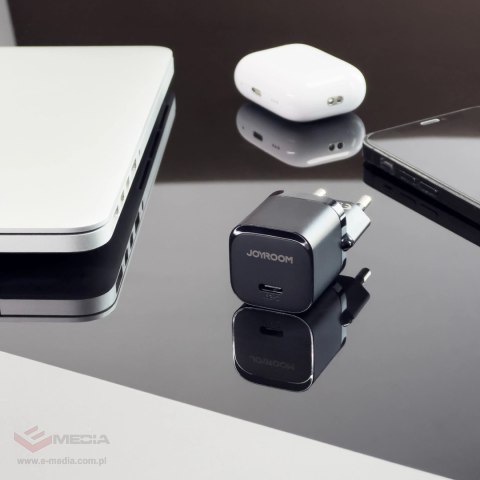 Mini ładowarka USB C 20W PD Joyroom JR-TCF02 - czarna