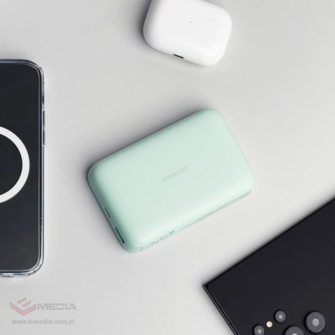 Powerbank Joyroom JR-W020 20W 10000mAh MagSafe + kabel USB-A - USB-C 0.30m - jasnozielony